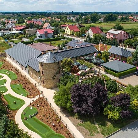 Karczma Michelle Hotel Jankowice  Exterior photo